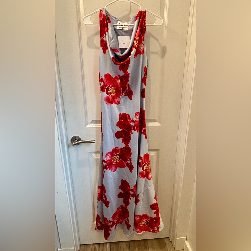 ⌛️sale⌛️NWT Paper Heart Floral dusty blue & Red satin Maxi Dress- S